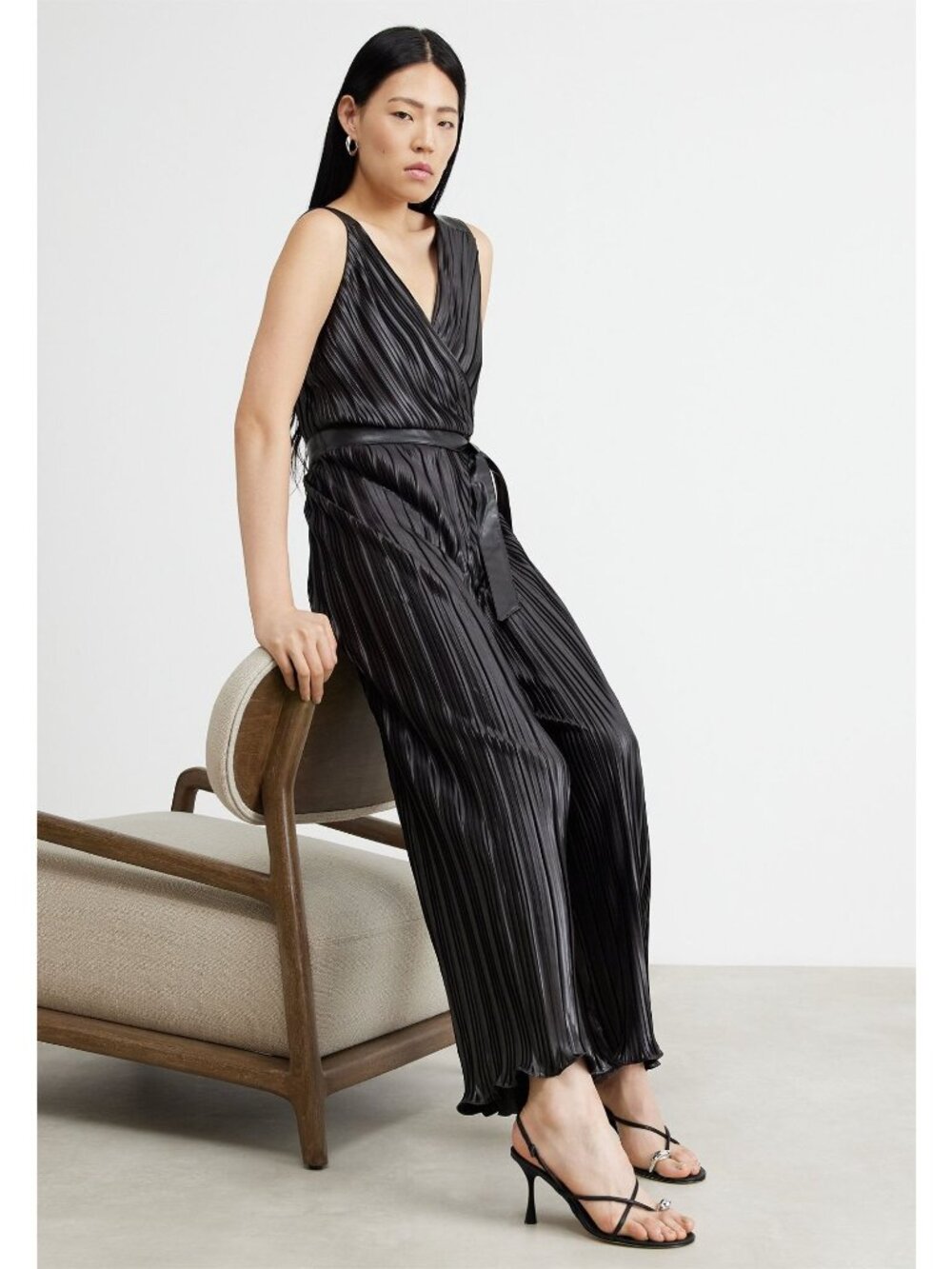DKNY Jumpsuit Black 6 Pleated Faux Leather Double V-Neck